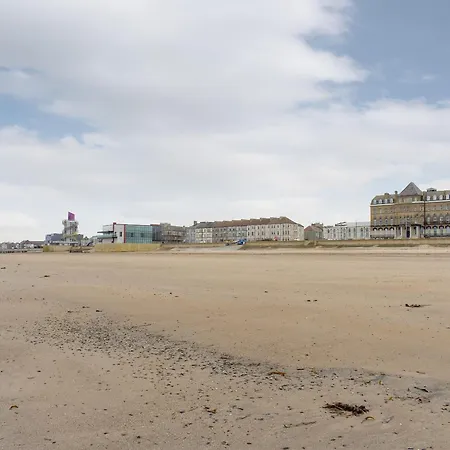 Sea View Penthouse - Regency Mansion * 레드카