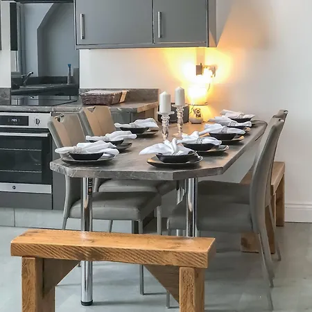 펜션 Sea View Penthouse - Regency Mansion 레드카