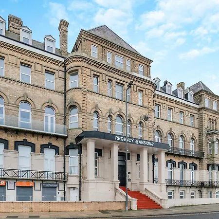 Sea View Penthouse - Regency Mansion