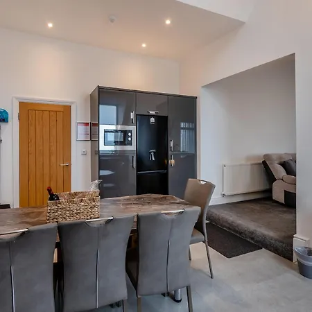 Sea View Penthouse - Regency Mansion Redcar