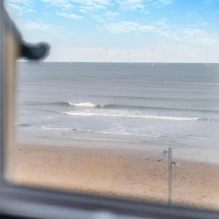 Sea View Penthouse - Regency Mansion Дом отдыха Редкар
